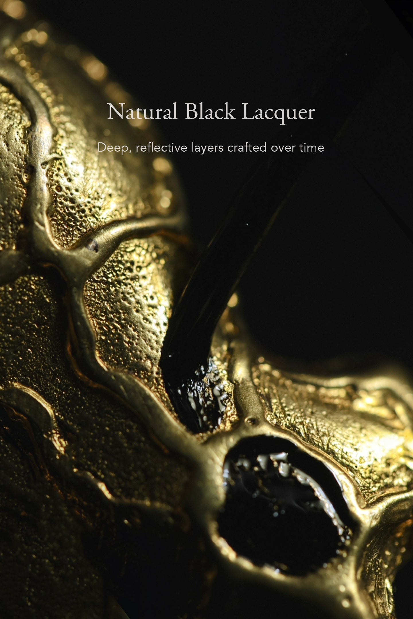GOLDEN LEOPARD Natural Lacquer Brooch